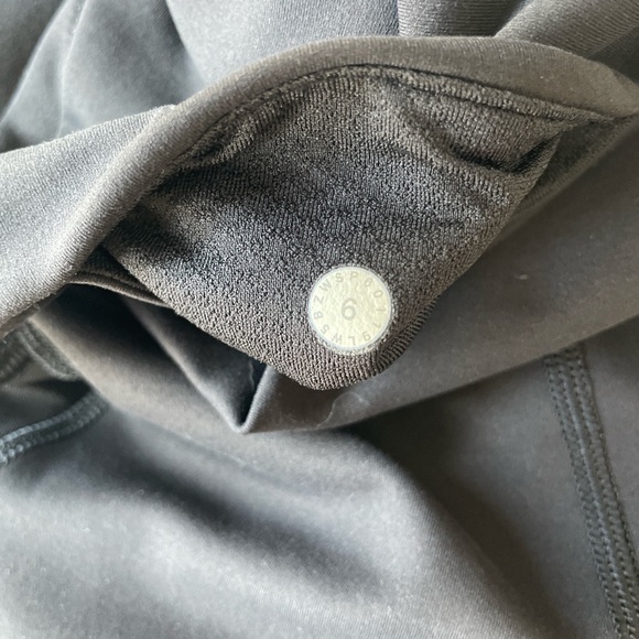 Lululemon Forget the Sweat 25” Leggings in black size 6 - Picture 3 of 6
